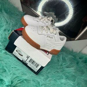 Toddler fila sneakers